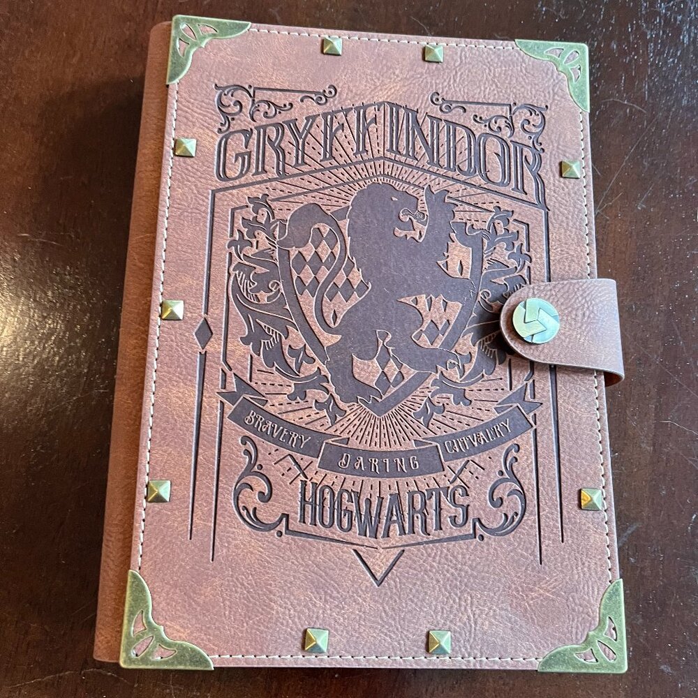 Leather 6 ring notebook binder and paper - Gryffindor!